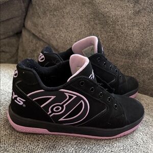 Heelys Black and Purple Roller Shoes